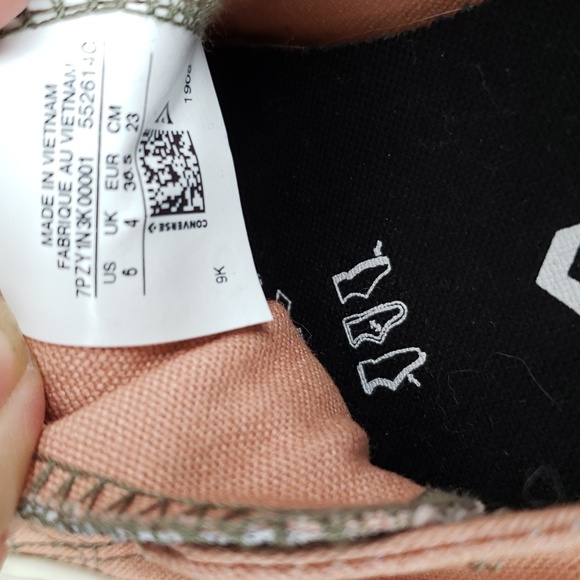 BNWoT CTAS Chuck Taylor All Star Shoreline Low Top kicks (5W; 3M) peach / camo - Picture 6 of 8